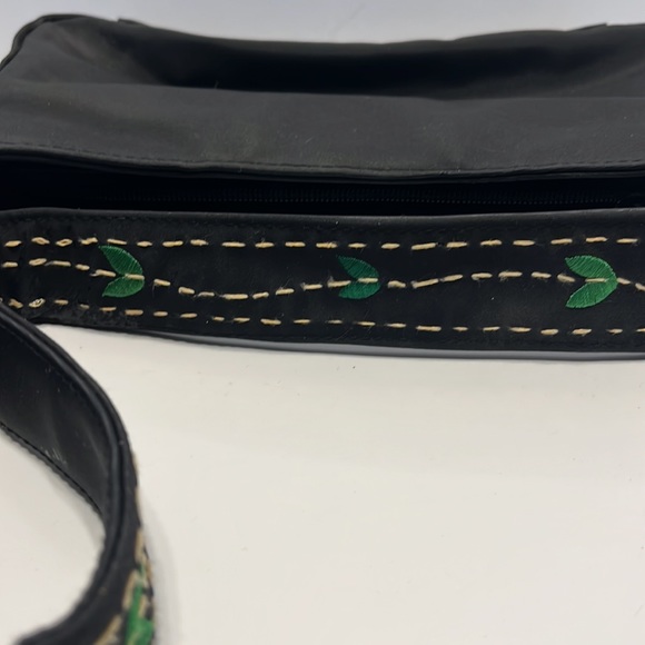 Black Purse with Beaded Embellishments. Pre owned - Picture 3 of 4